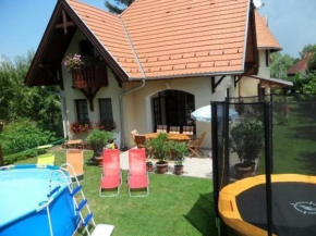 Komfortables Appartement mit privatem Pool